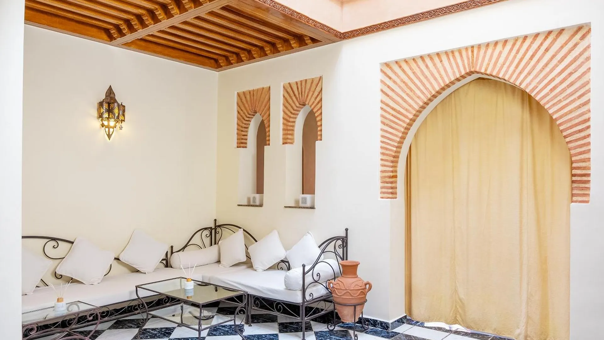 Riad The Moroccans Pool And Terrace Marrakesh 0*,  Morocco